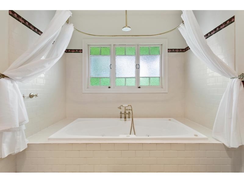 66 Brae Street, The Range QLD 4700